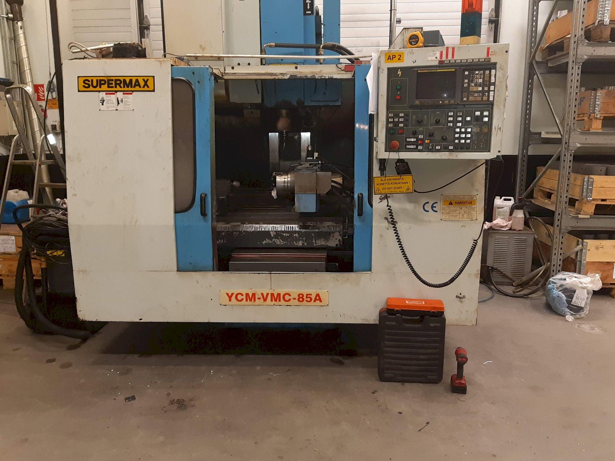 Makine  YCM 85A - Önden görünüm