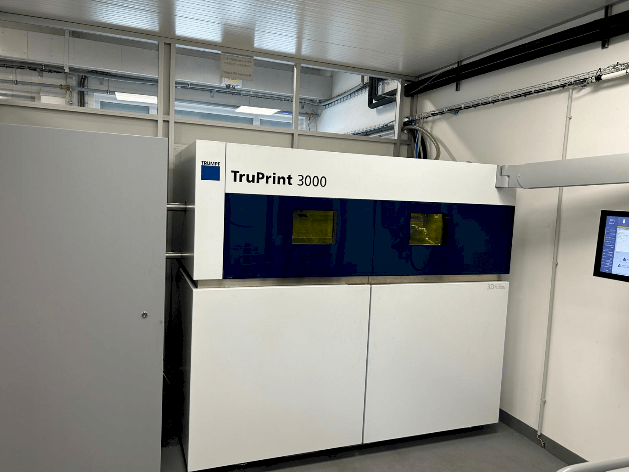 Makine  TRUMPF TruPrint 3000 - Önden görünüm