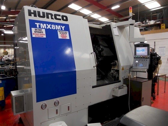 Makine  Hurco TMX 8MY - Önden görünüm