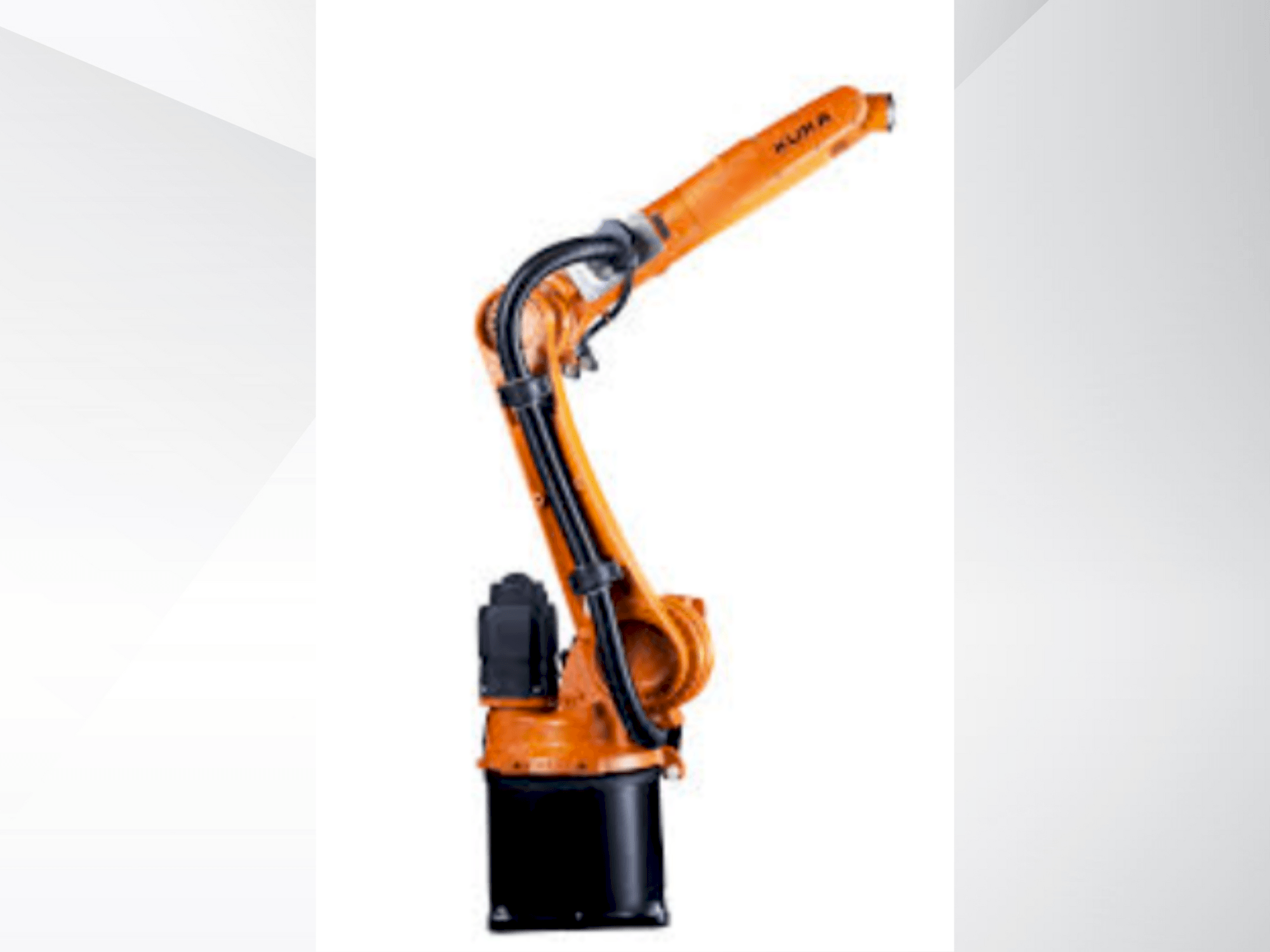 Makine  KUKA KR 6 R1820 - Önden görünüm