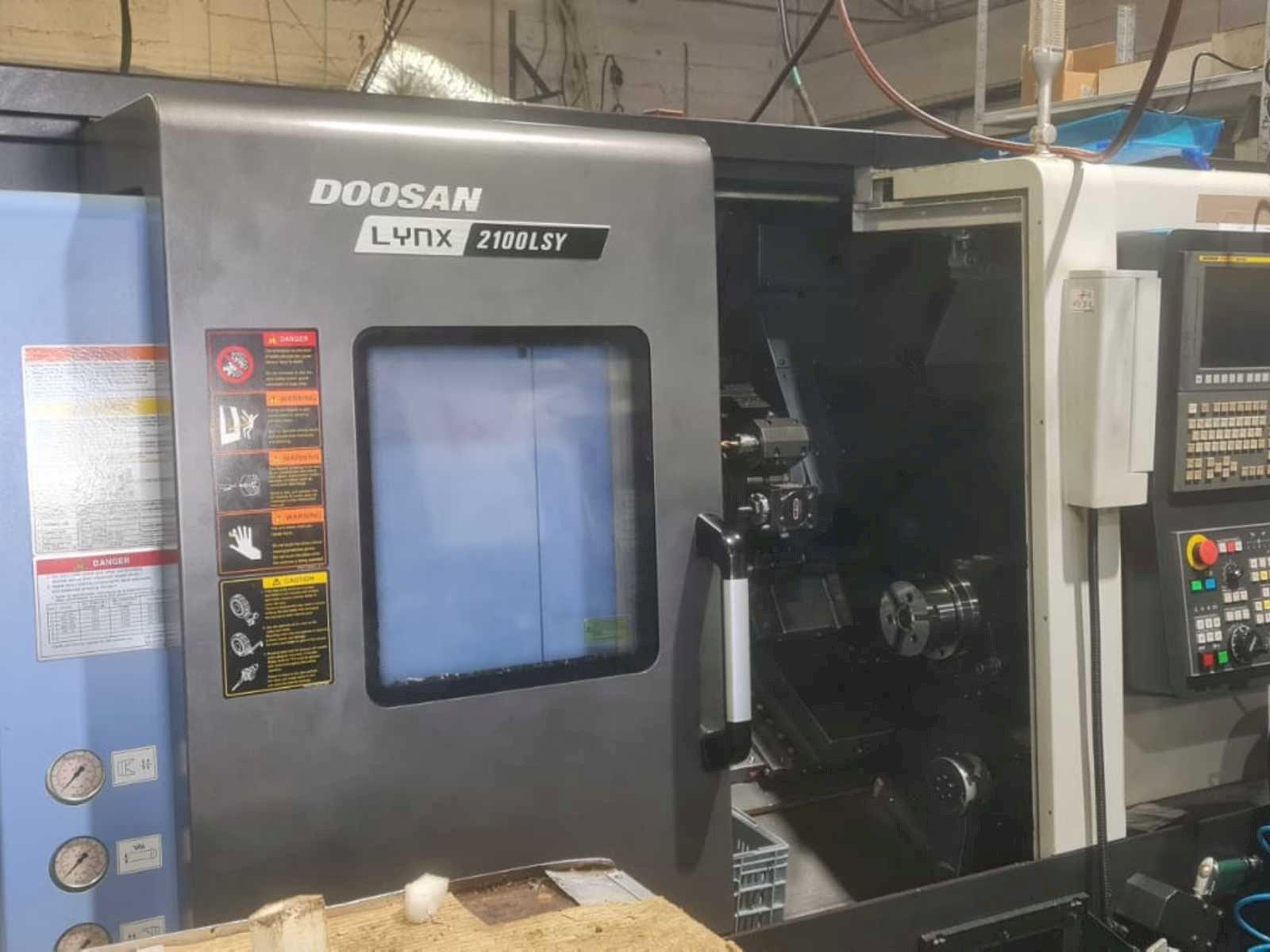 Makine  Doosan Lynx series - Önden görünüm