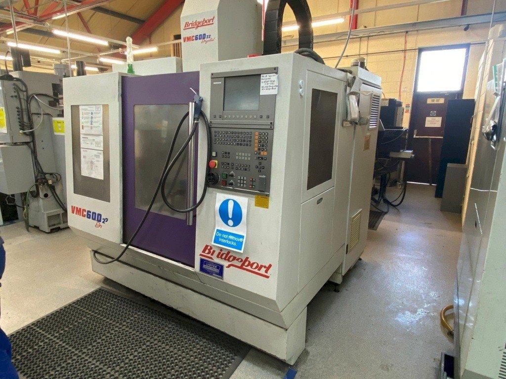 Makine  Bridgeport VMC 600/22 Digital - Önden görünüm