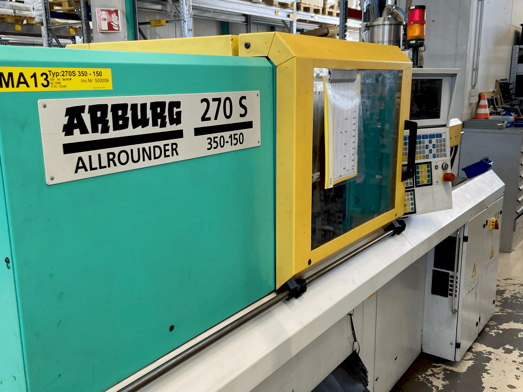 Makine  Arburg Allrounder 270 S 250-60 - Önden görünüm