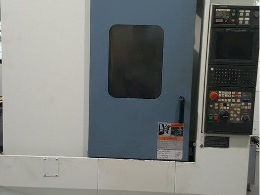 Makine  MORI SEIKI Accumill 4000 - Önden görünüm