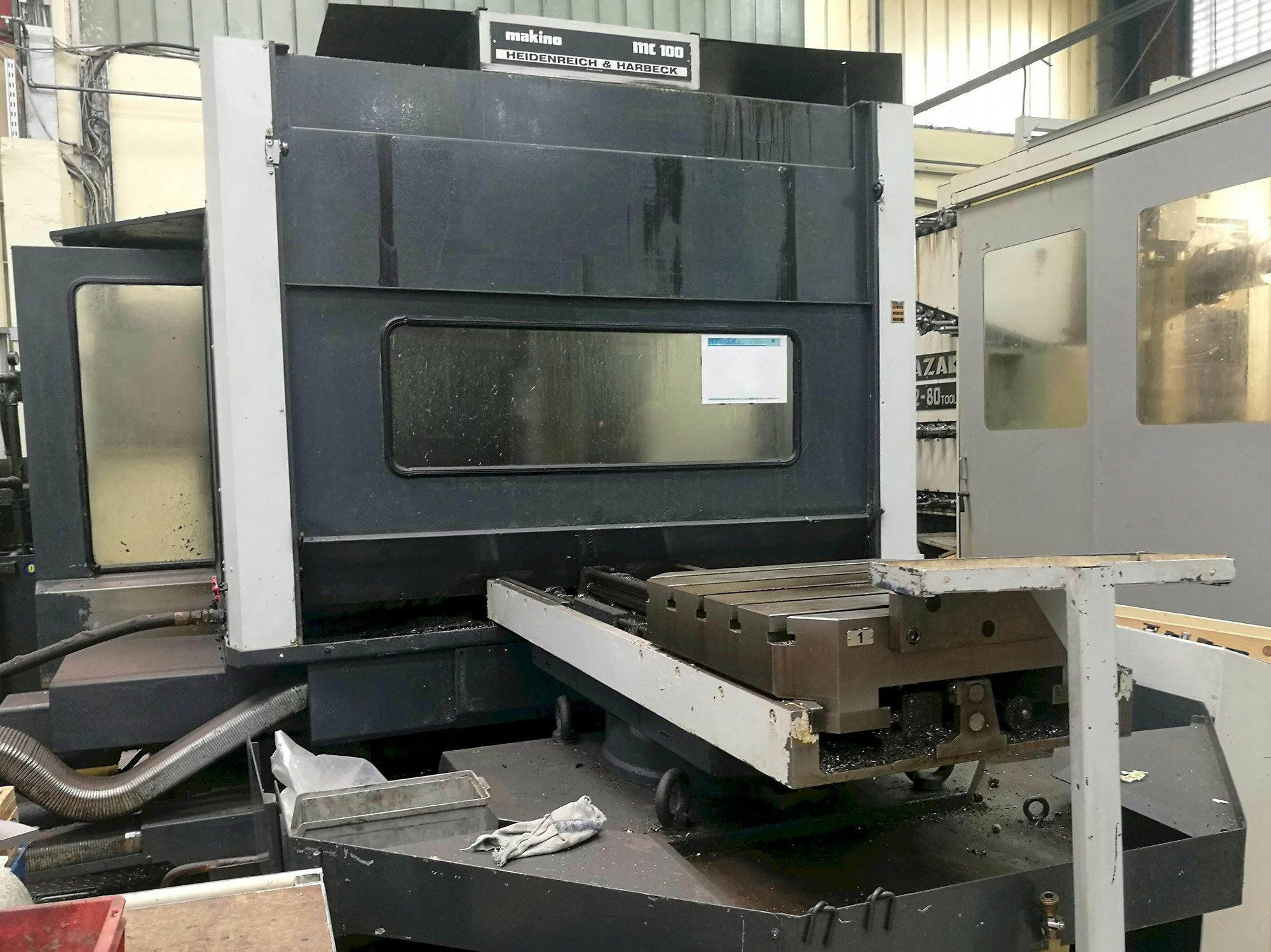 Makine  Makino - Sol görünüm MC 100