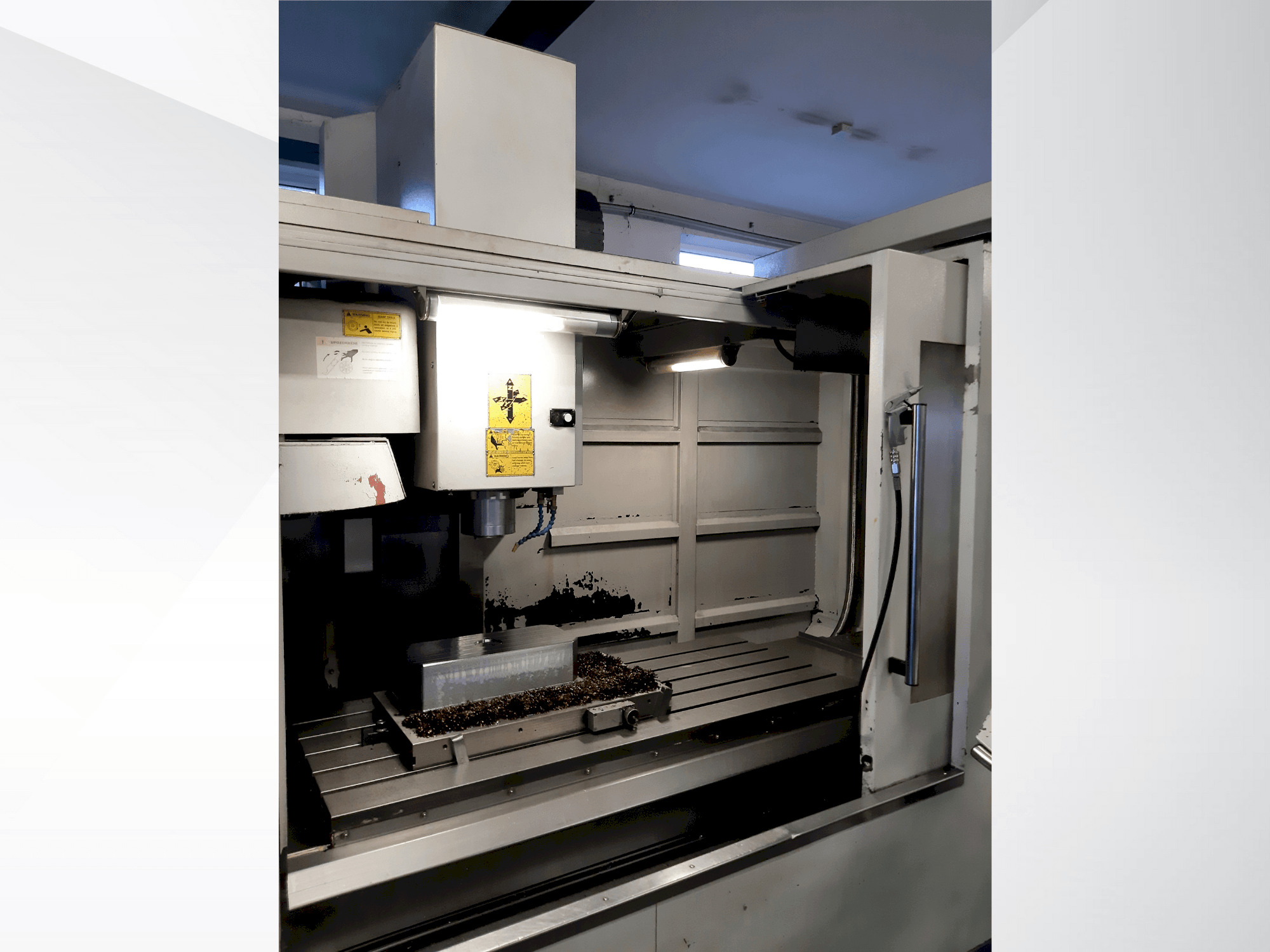 Makine  Finetech SMV-1570-3B - Önden görünüm