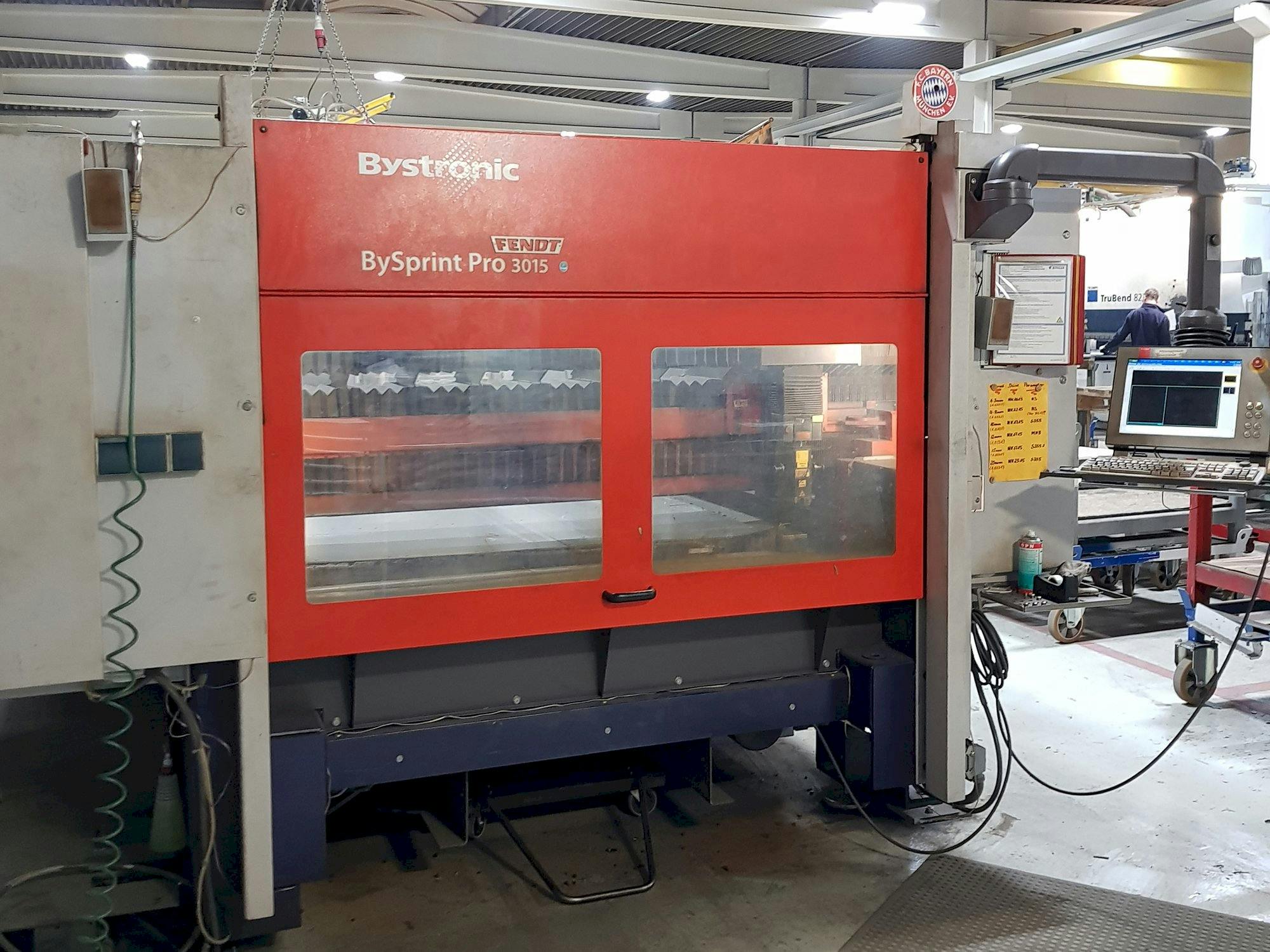 Makine  Bystronic - Önden görünüm BySprint Pro 3015