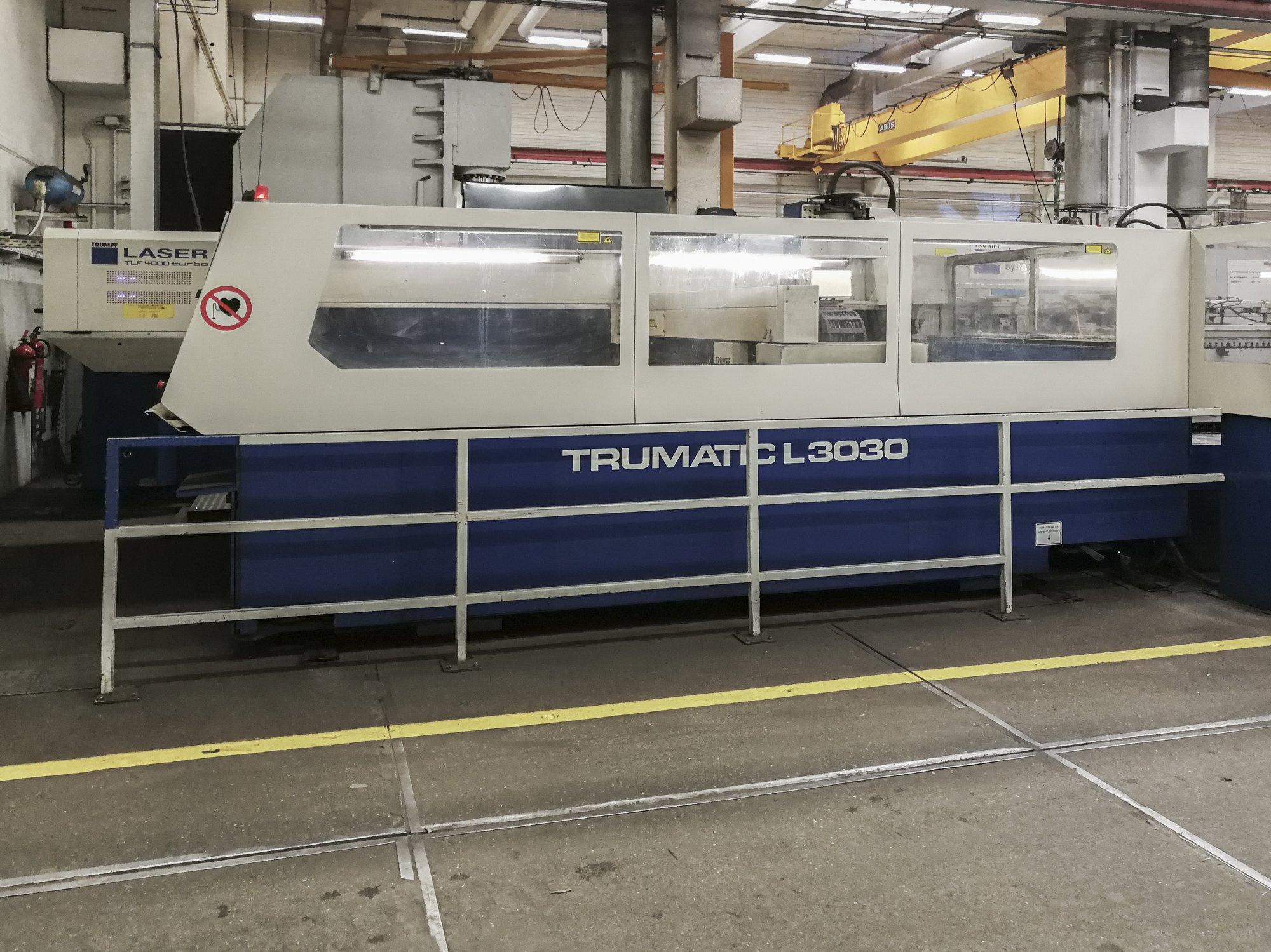 Makine  1 Trumpf - Sol görünüm Trumatic L3030