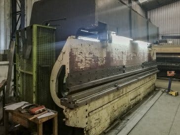 Makine  1 ARRIETA - Sol görünüm PPHEE-250/60