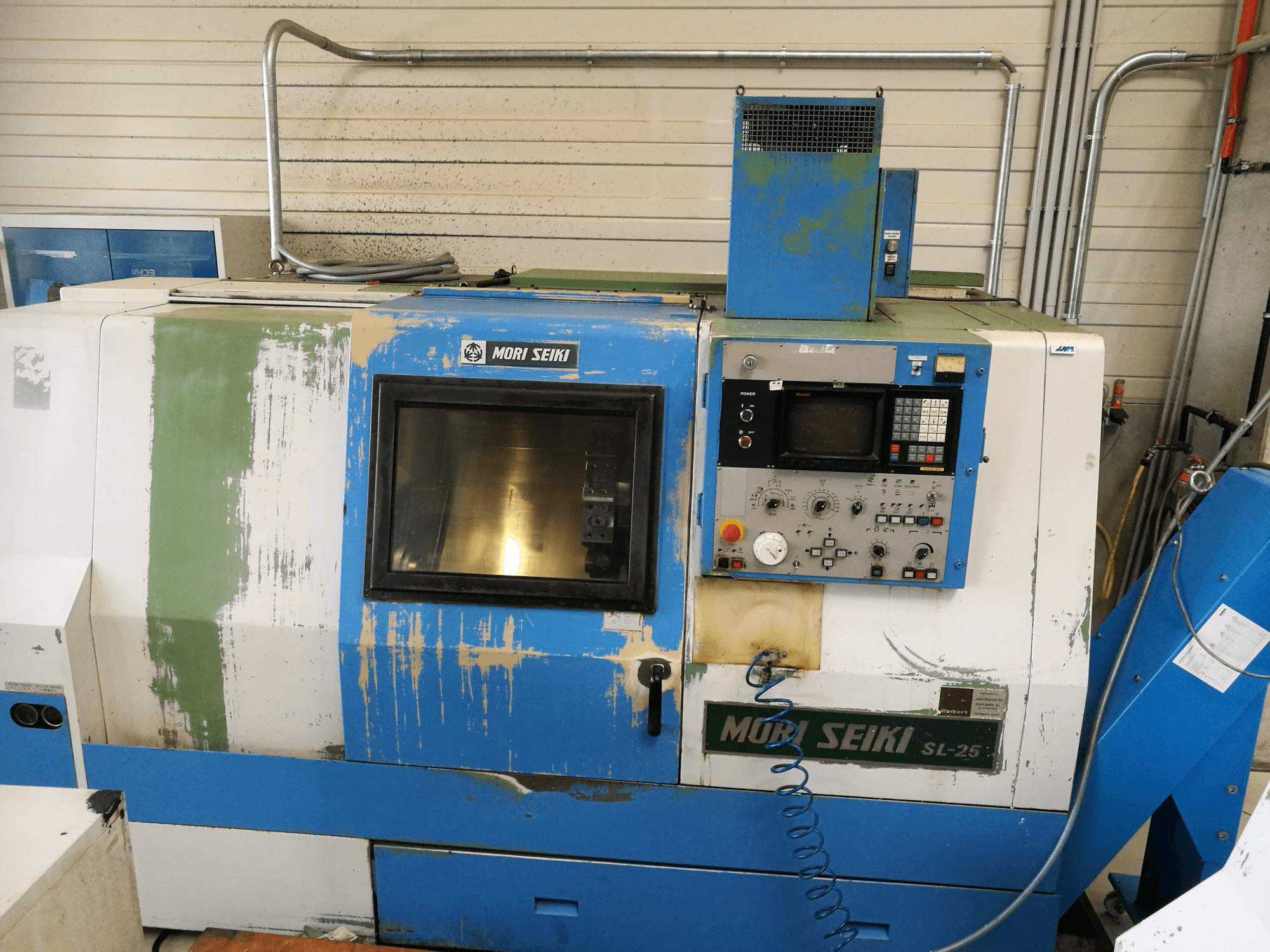 Makine MORI SEIKI - Önden görünüm SL-25A/500