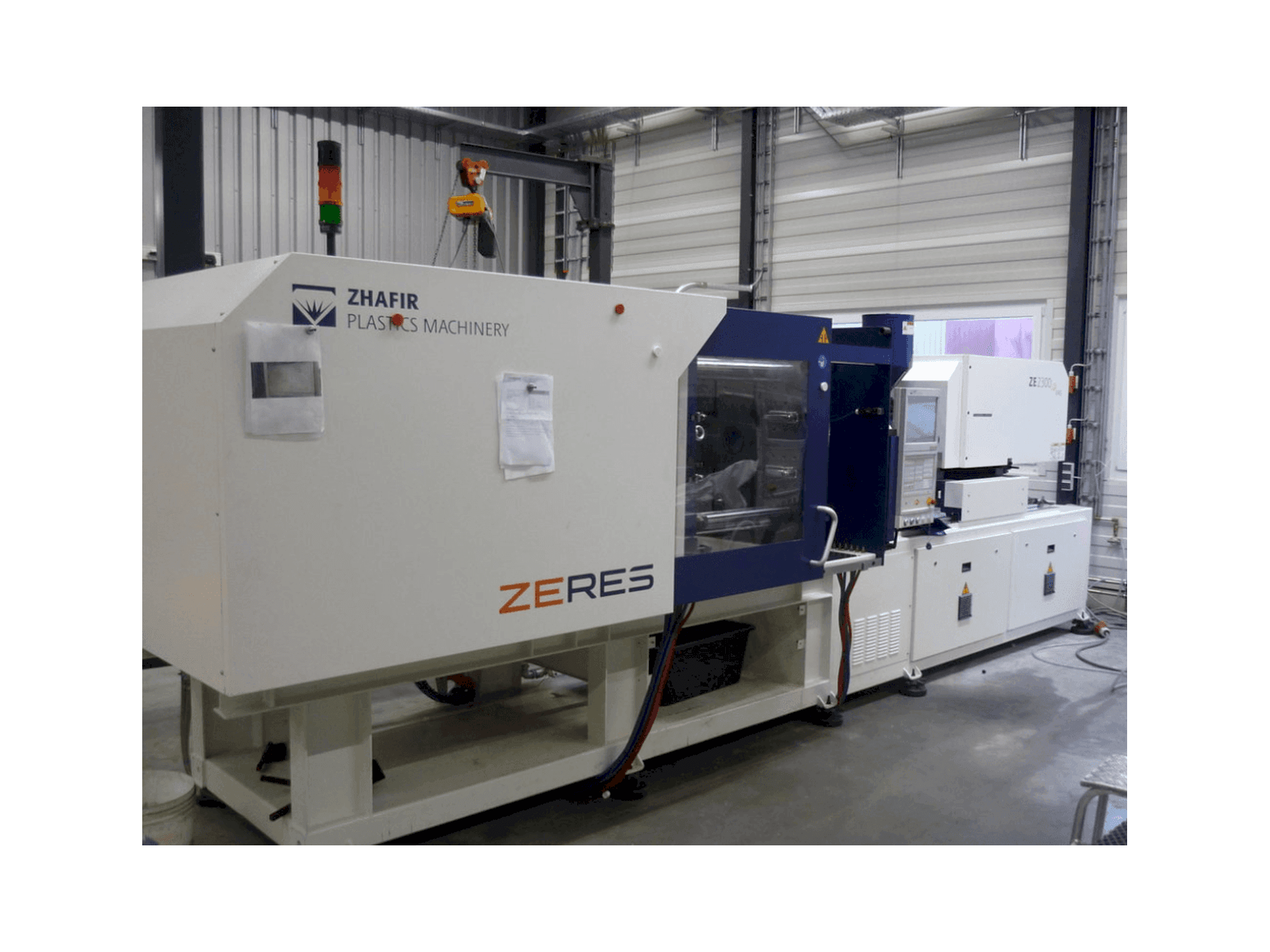 Makine ZHAFIR ZERES 2300 Haitian - Önden görünüm