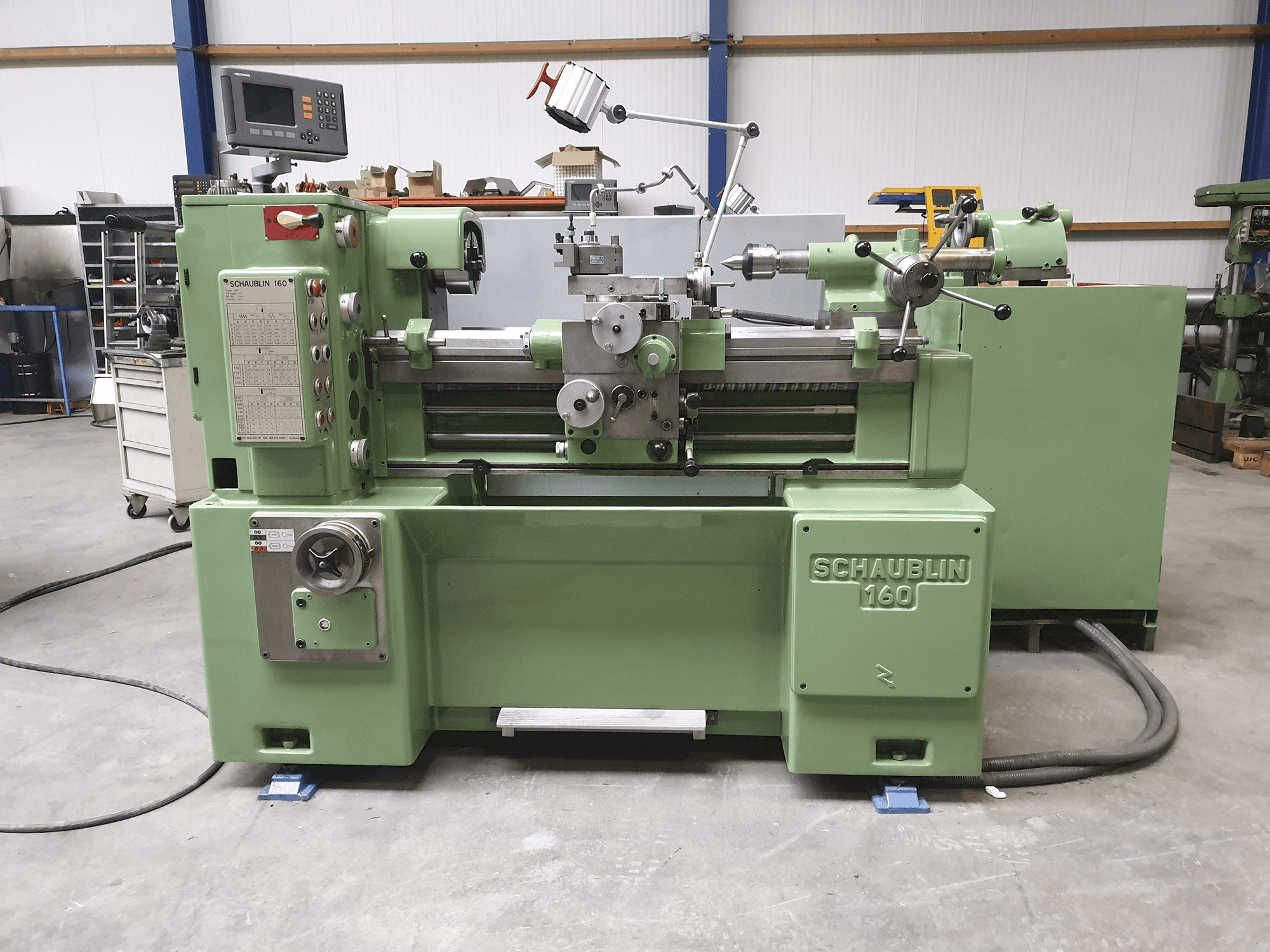 Makine SCHAUBLIN - Önden görünüm 160
